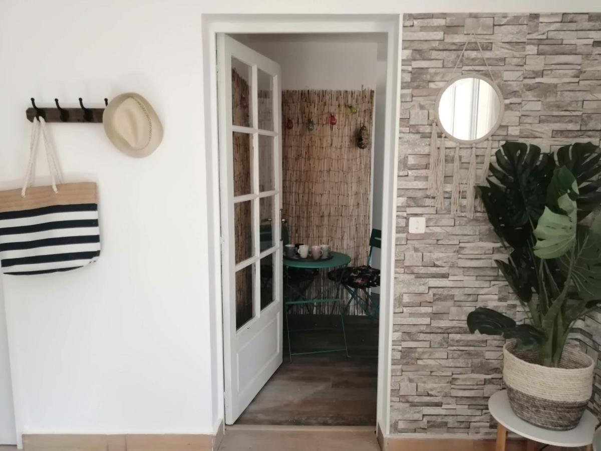 הוילה Morieres-les-Avignon Calme Et Intimite Proche Avignon Piscine Options Au Choix Privee Ou Partagee De Juin A Octobre מראה חיצוני תמונה